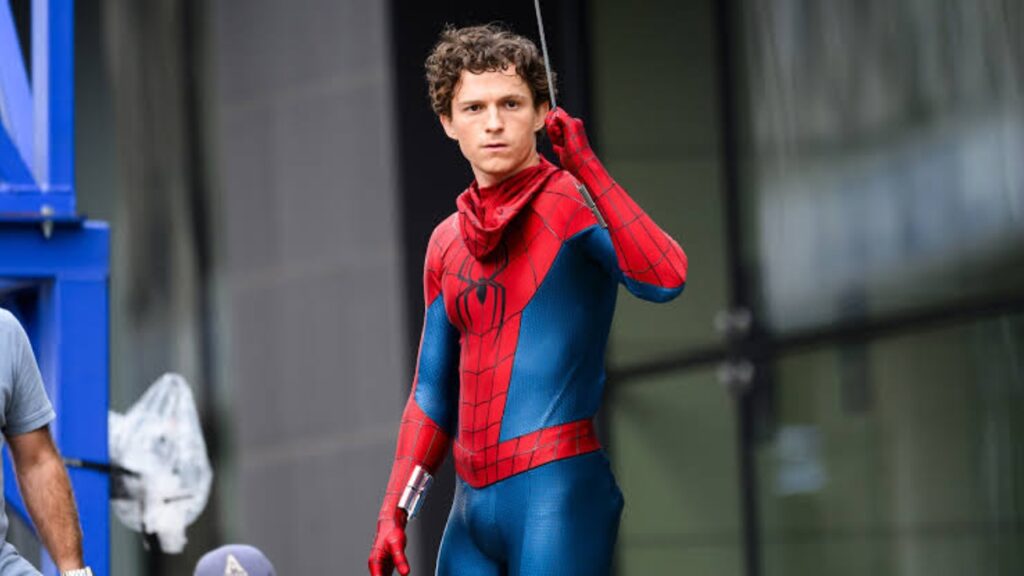 spider tom holland